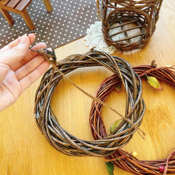 Anthropologie 3pcs grapevine wreath and woven storage basket / home decor - Picture 7 of 13